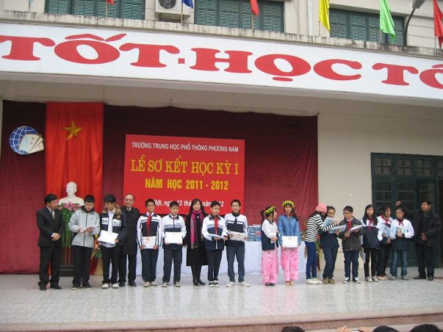 trường thpt dân lập Phương Nam sơ kết HK I năm học 2011-2012 